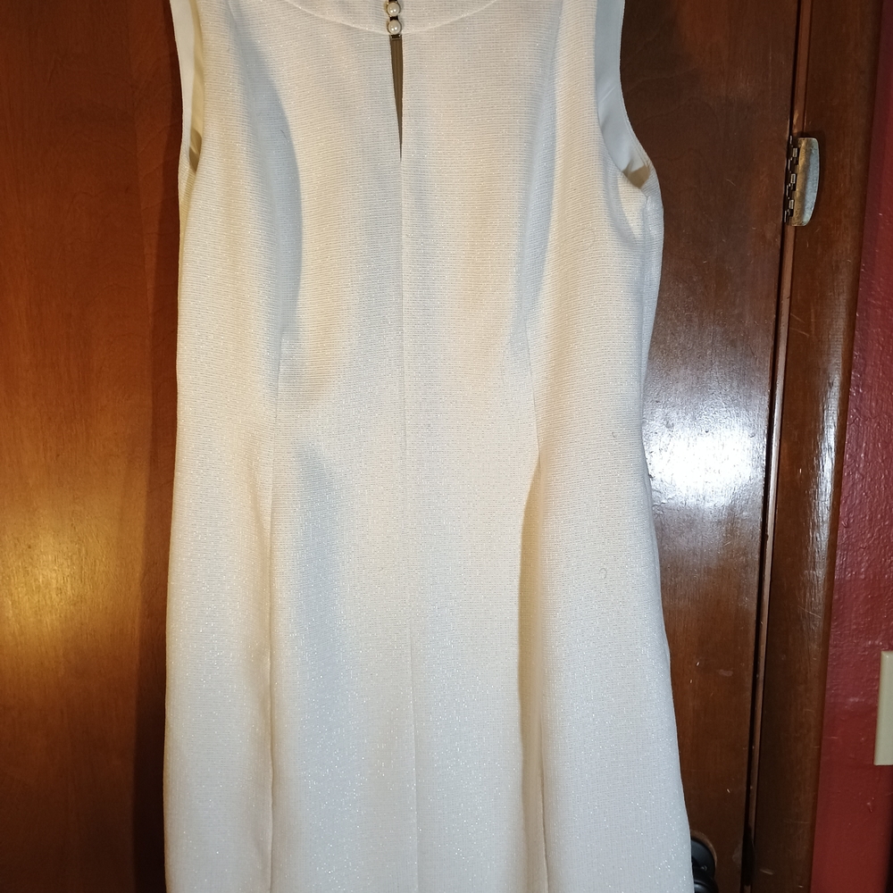 Tahari Elegant Ivory Midi Dress